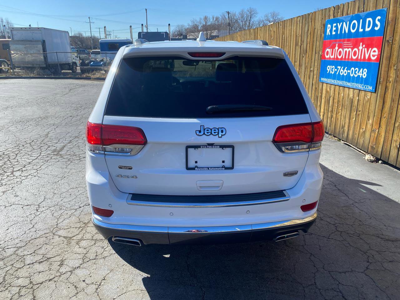 Used 2019 Jeep Grand Cherokee Summit AWD/4WD image 8