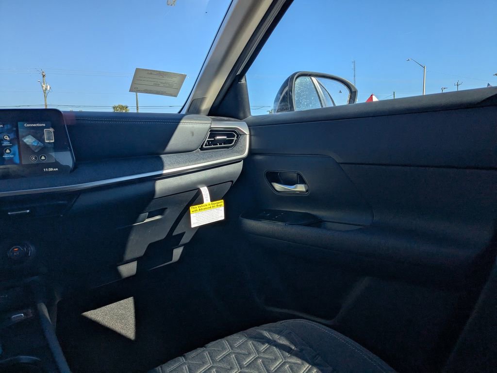 New 2026 Nissan Kicks SV w/ Cold Weather Package image 15