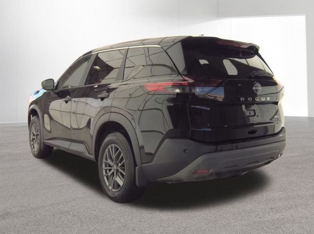 Used 2023 Nissan Rogue S image 3