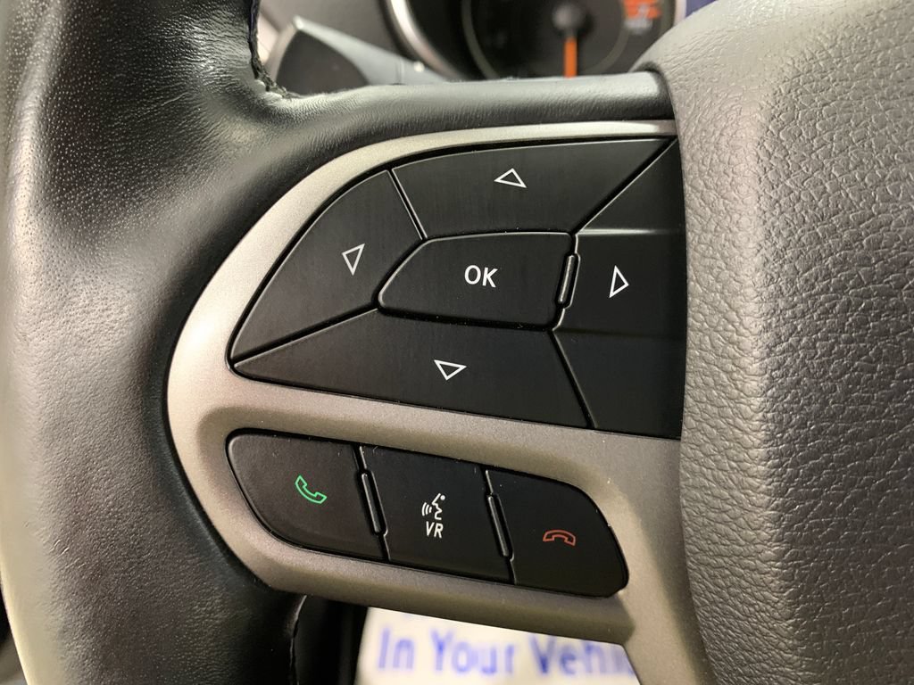 Used 2019 Jeep Cherokee Limited AWD/4WD image 22