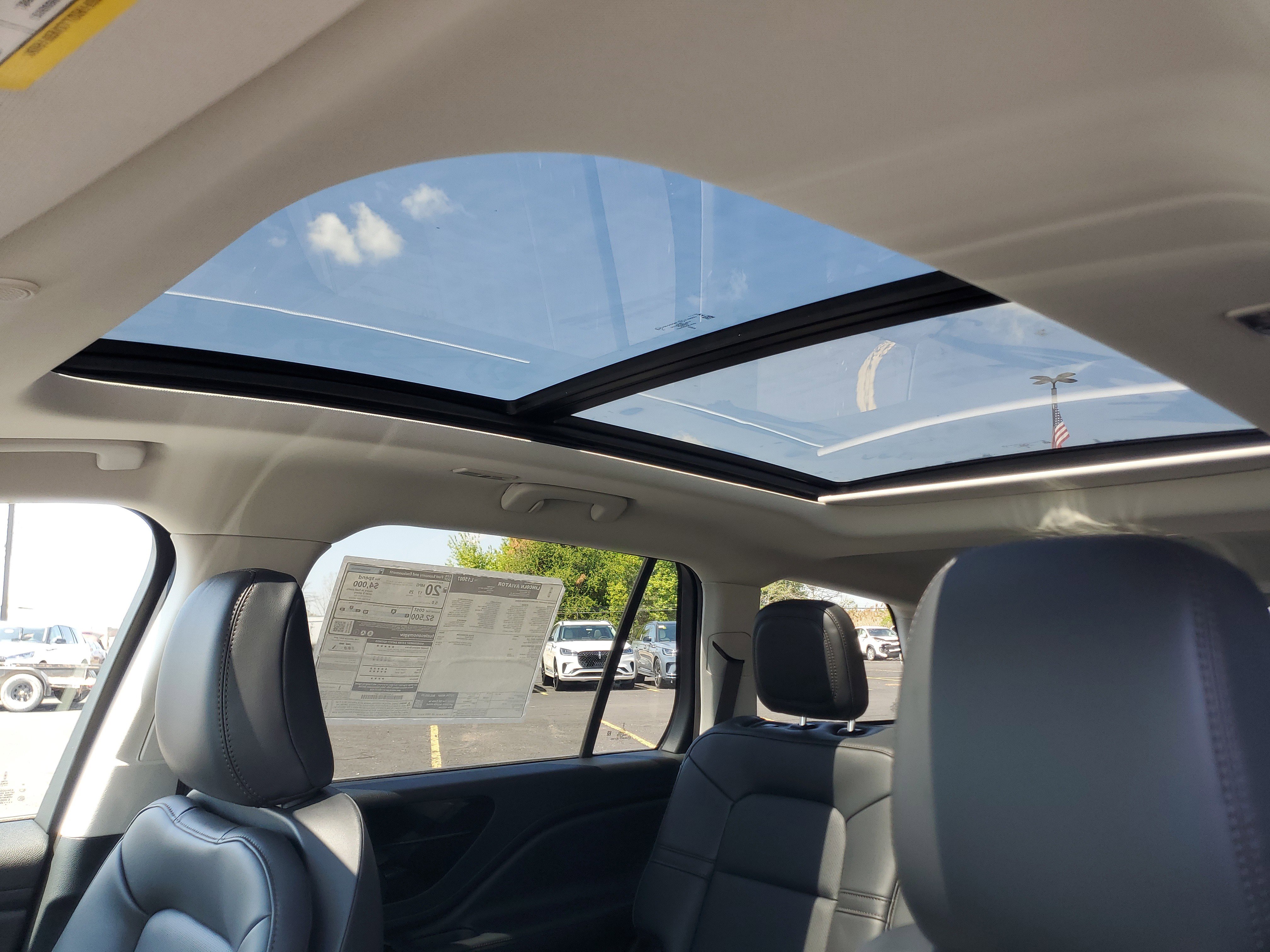 New 2026 Lincoln Aviator AWD image 9