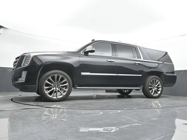 Used 2018 Cadillac Escalade ESV Premium Luxury AWD/4WD image 52