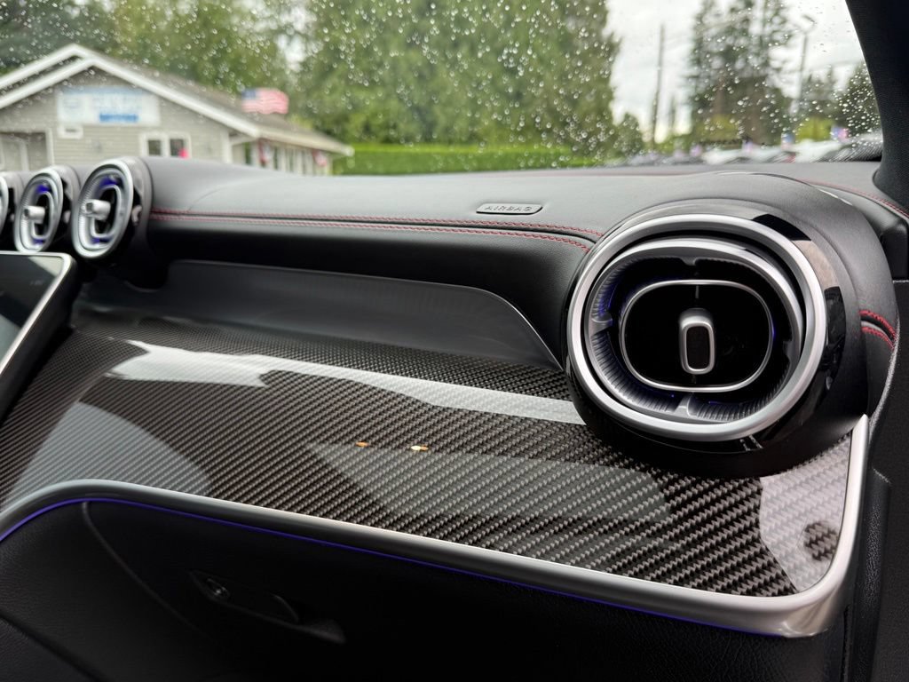 Used 2024 Mercedes-Benz GLC 43 AMG 4MATIC image 23