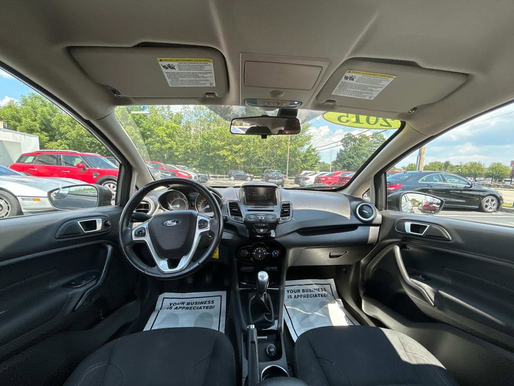 Used 2015 Ford Fiesta SE image 15