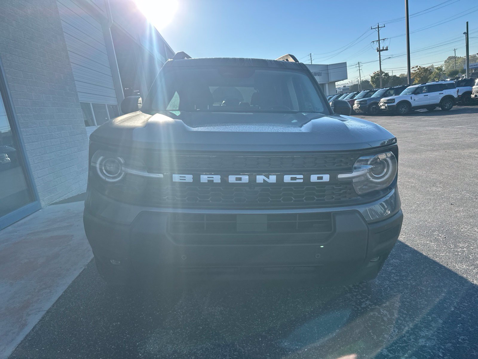 Certified 2025 Ford Bronco Sport Outer Banks w/ Outer Banks Tech Package+ AWD/4WD image 2
