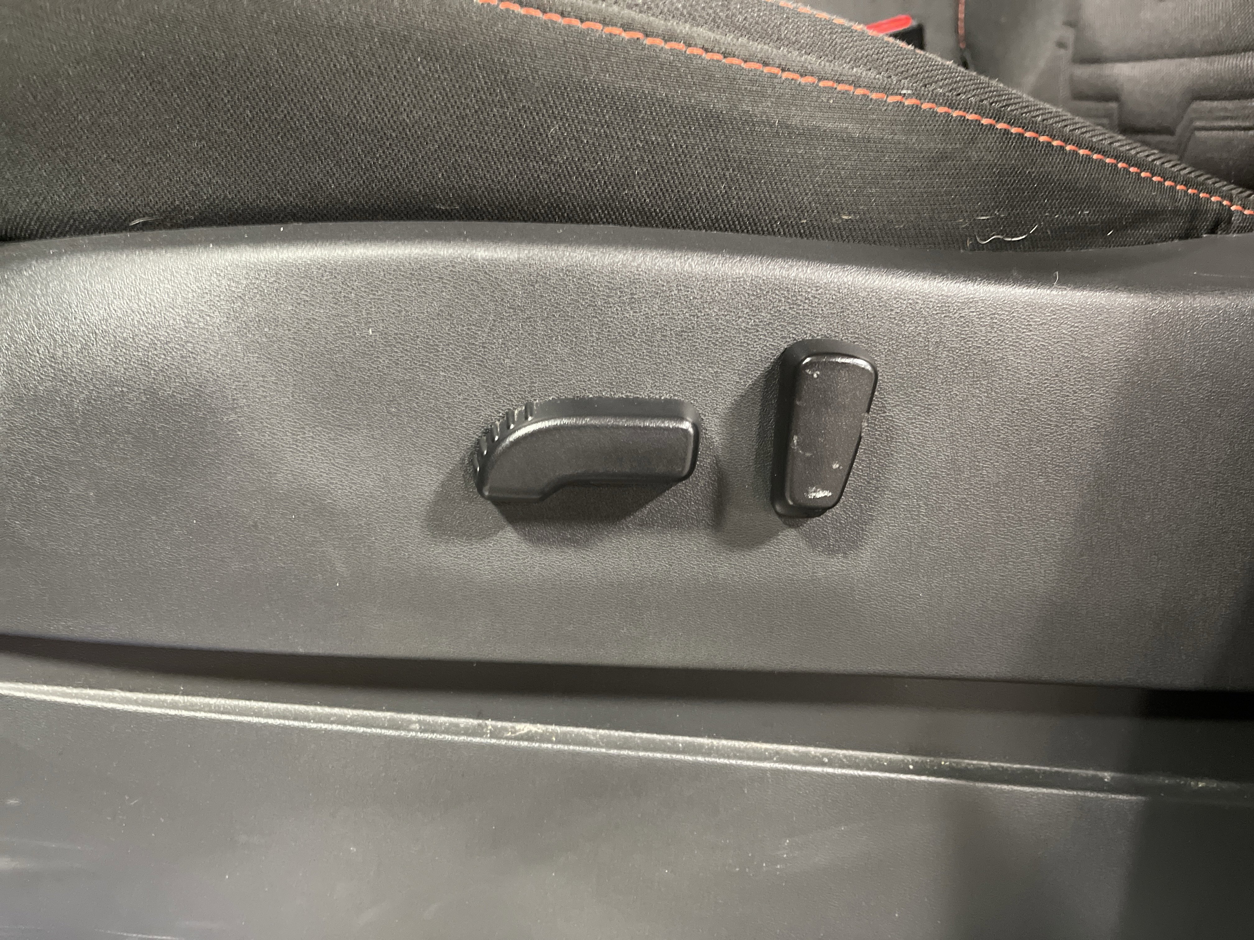 Used 2023 Nissan Frontier PRO-4X w/ Pro Convenience Package image 13