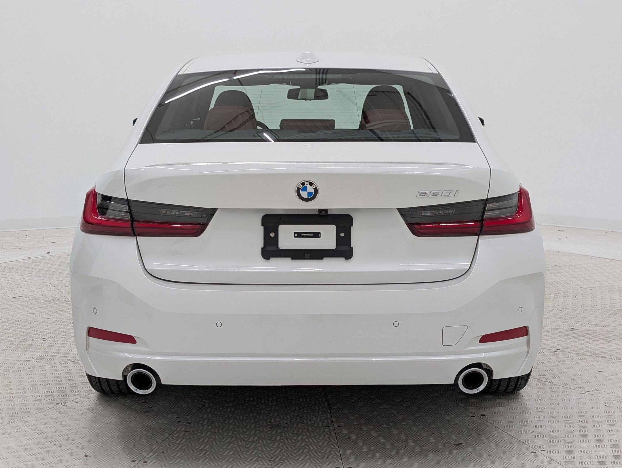 New 2025 BMW 330i Sedan w/ Convenience Package image 10