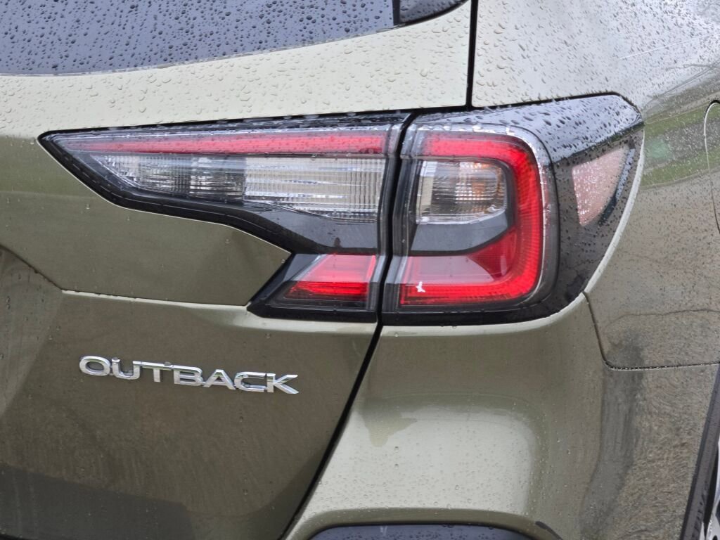 Certified 2022 Subaru Outback Limited w/ Popular Package #2 AWD/4WD image 11