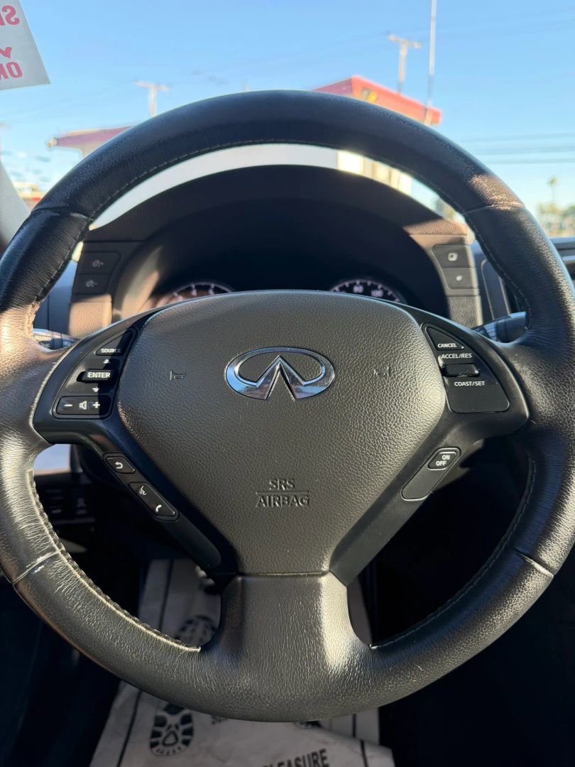 Used 2013 INFINITI G37 Sport image 17
