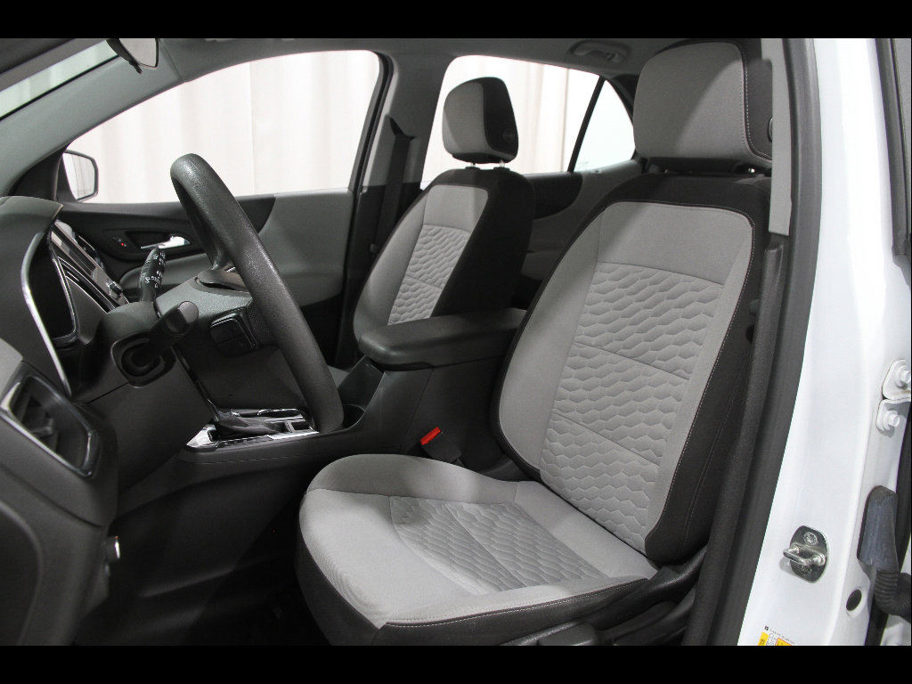 Used 2020 Chevrolet Equinox LS image 5