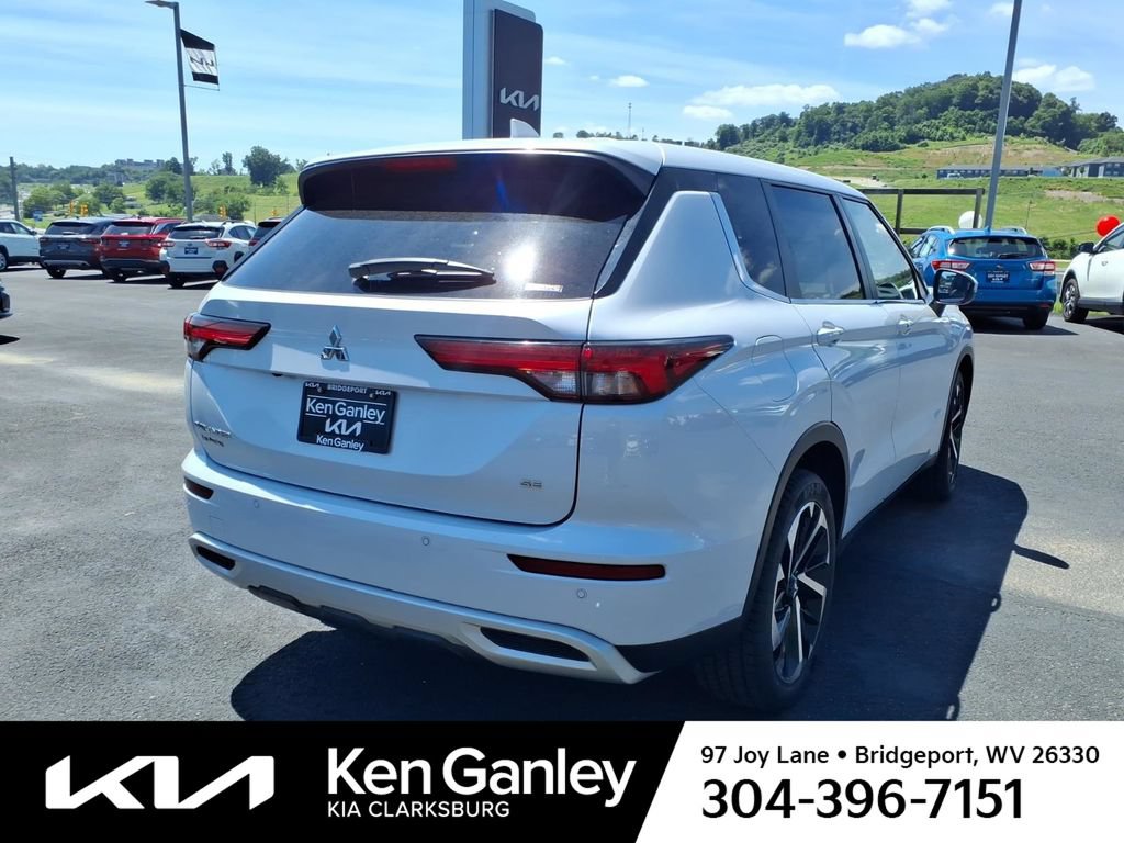 Used 2023 Mitsubishi Outlander SE AWD/4WD image 8