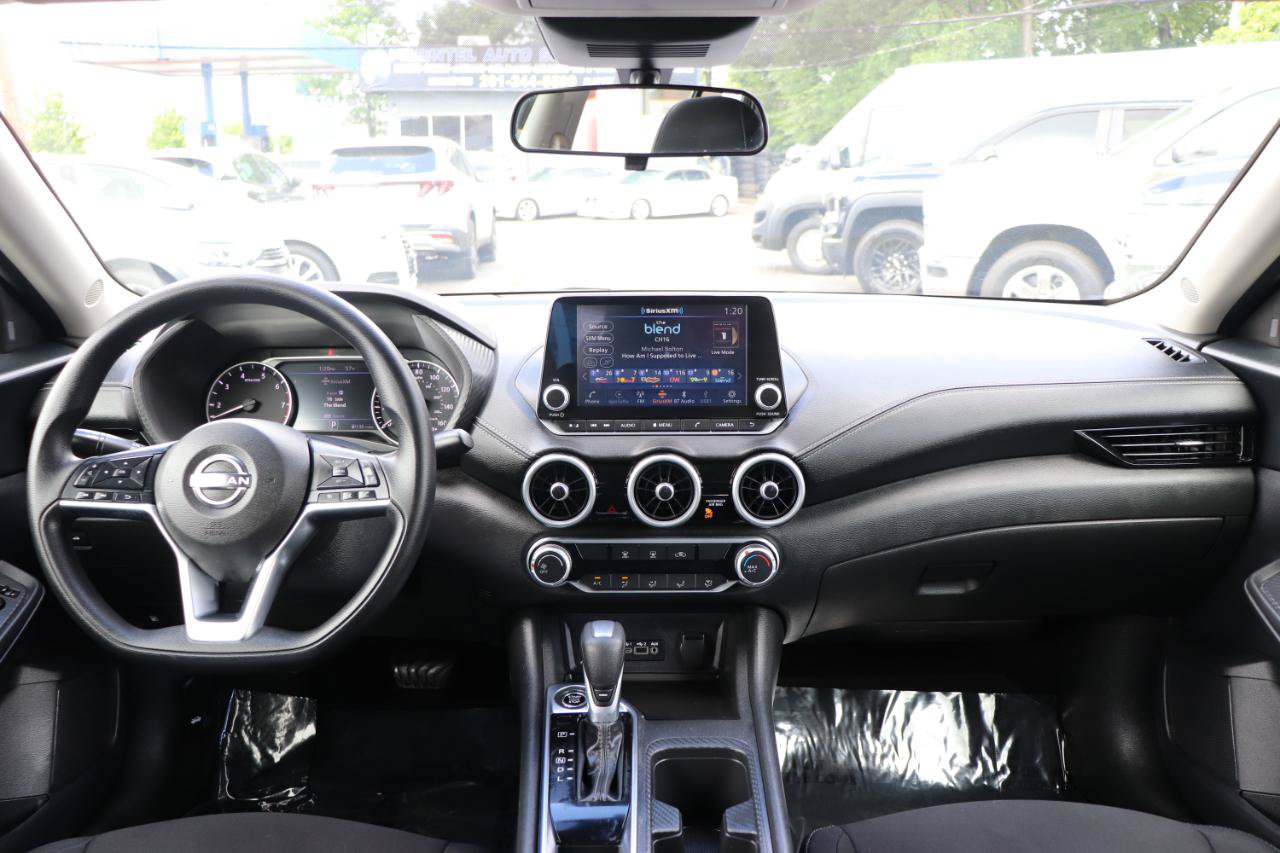 Used 2024 Nissan Sentra SV FWD image 16