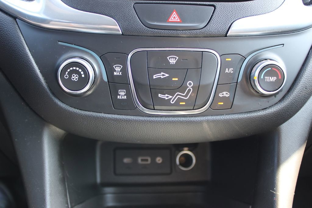 Used 2021 Chevrolet Equinox LT AWD/4WD image 40