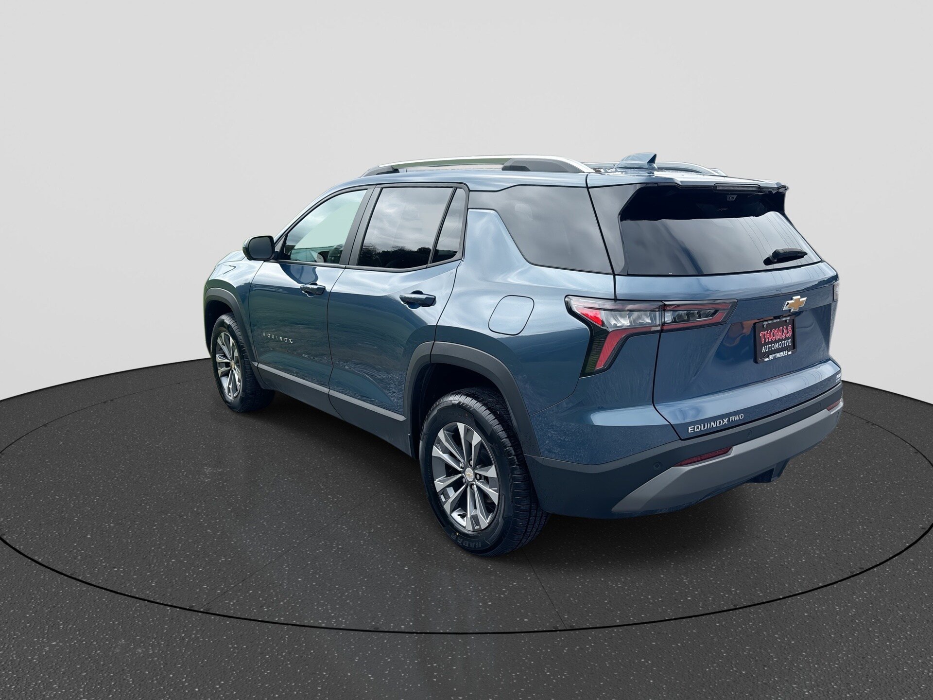 Used 2025 Chevrolet Equinox LT w/ Convenience Package II AWD/4WD image 6