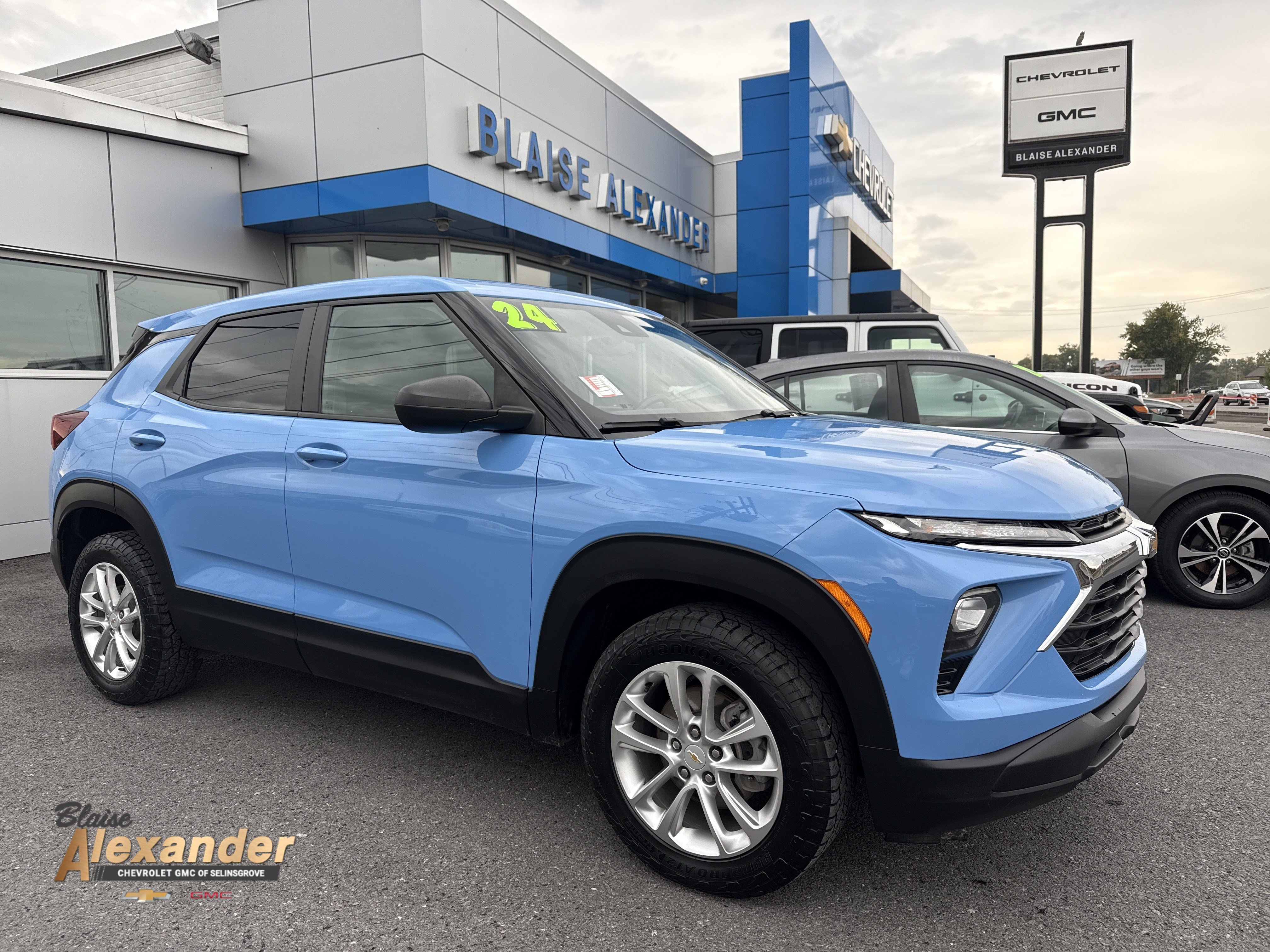 Used 2024 Chevrolet TrailBlazer LS w/ LS Convenience Package