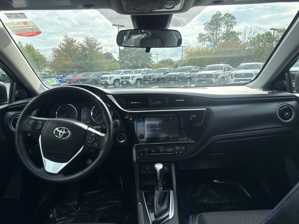 Certified 2017 Toyota Corolla SE w/ SE Premium Package FWD image 20