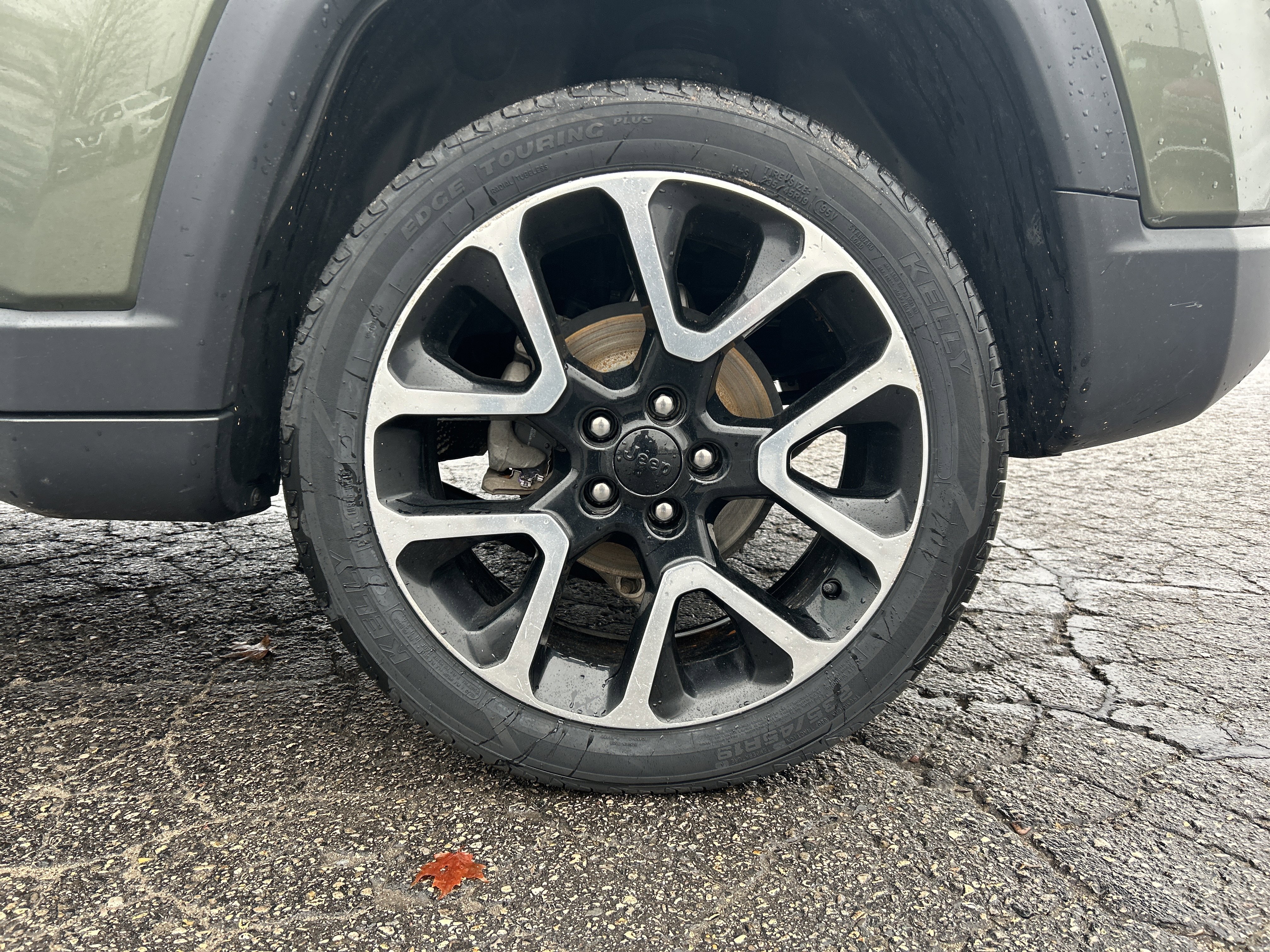 Used 2019 Jeep Compass Limited AWD/4WD image 23