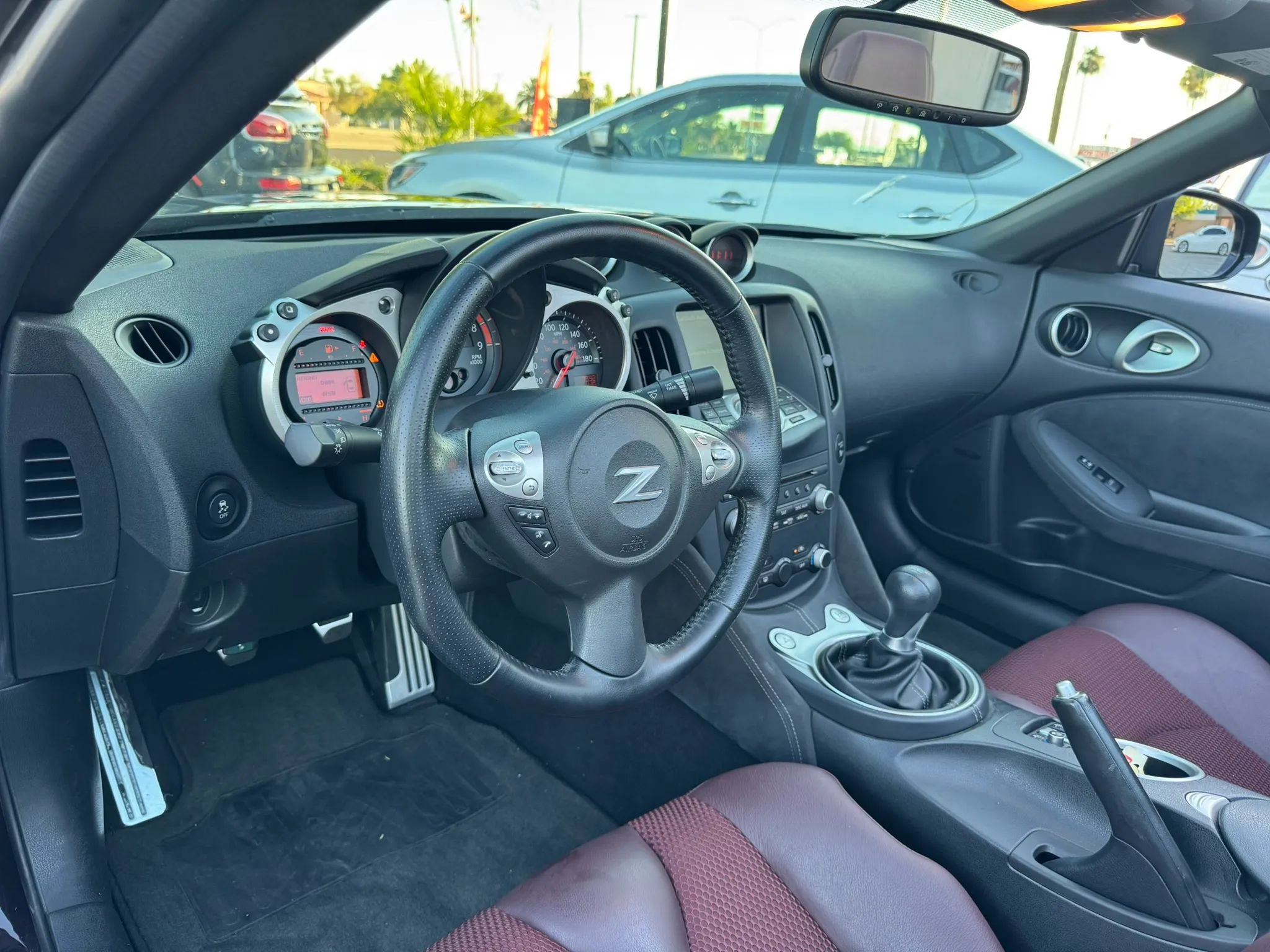 Used 2014 Nissan 370Z Touring w/ Sport Package RWD image 15