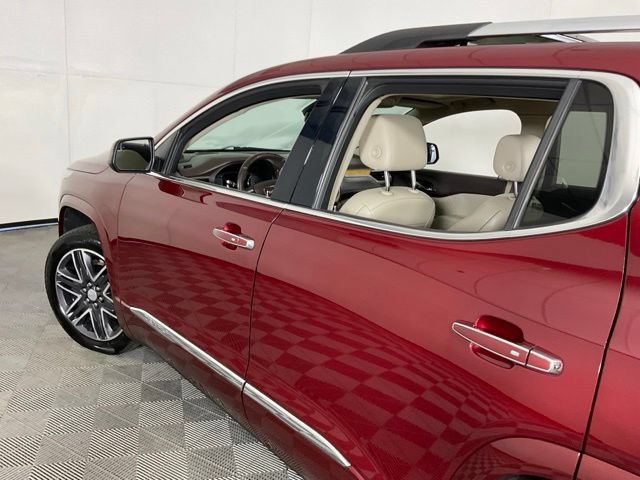 Used 2017 GMC Acadia Denali w/ Technology Package FWD image 42
