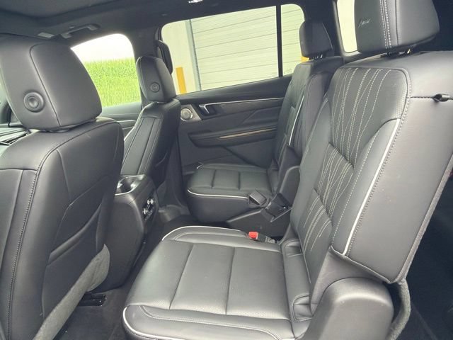 Used 2026 Buick Enclave Avenir w/ Super Cruise Package AWD/4WD image 11