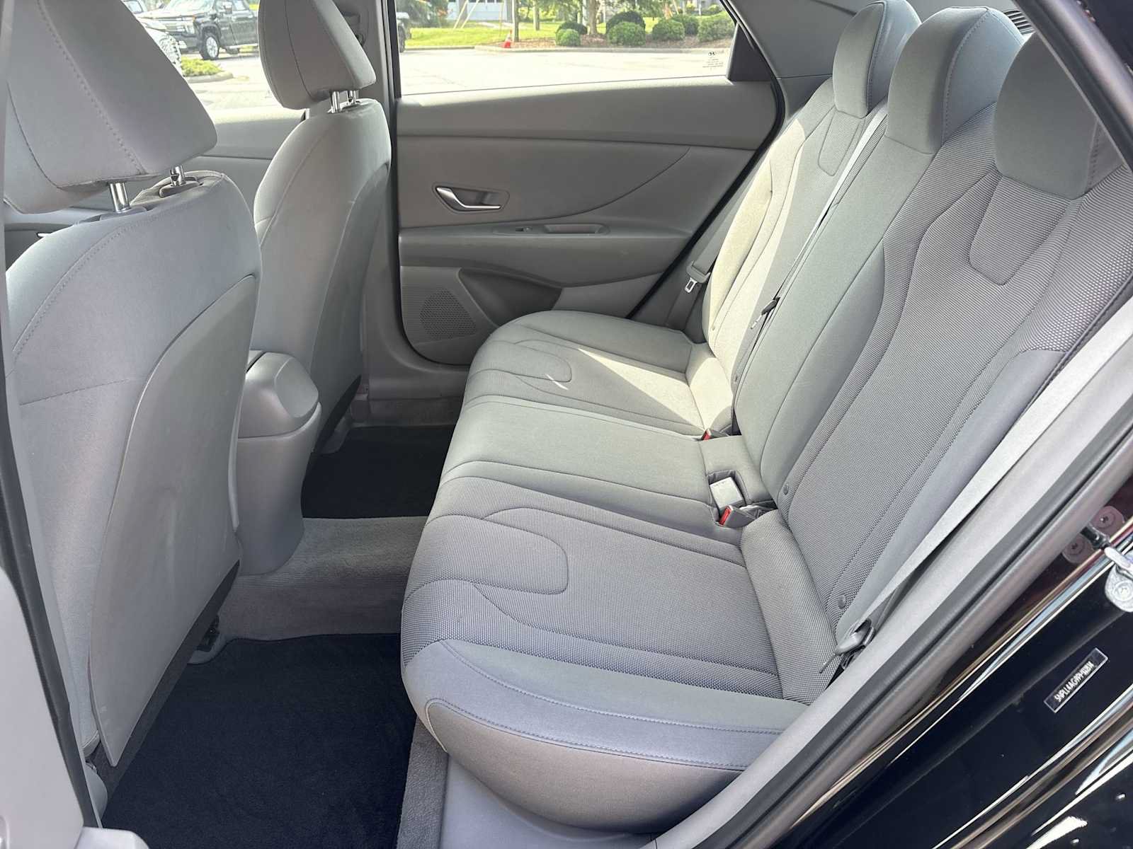 Used 2023 Hyundai Elantra SE FWD image 21
