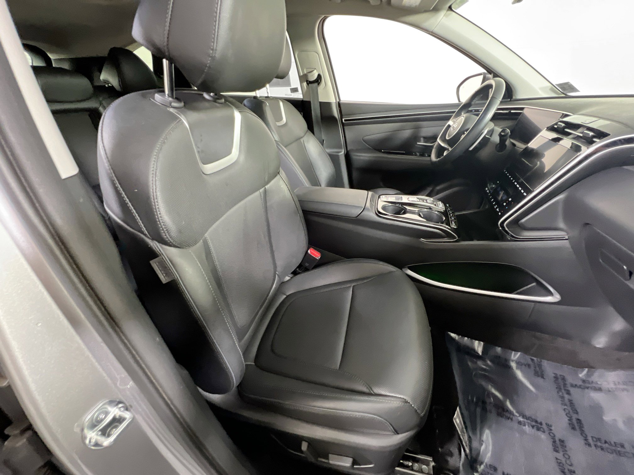 Used 2024 Hyundai Tucson Limited image 28