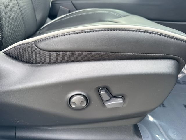 New 2027 Chrysler Pacifica Limited w/ S Appearance Package FWD image 31