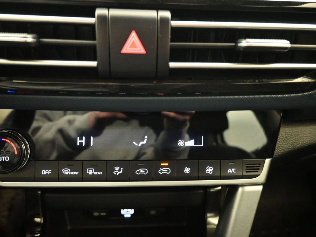 Used 2023 Kia Seltos S w/ Navigation Package image 17