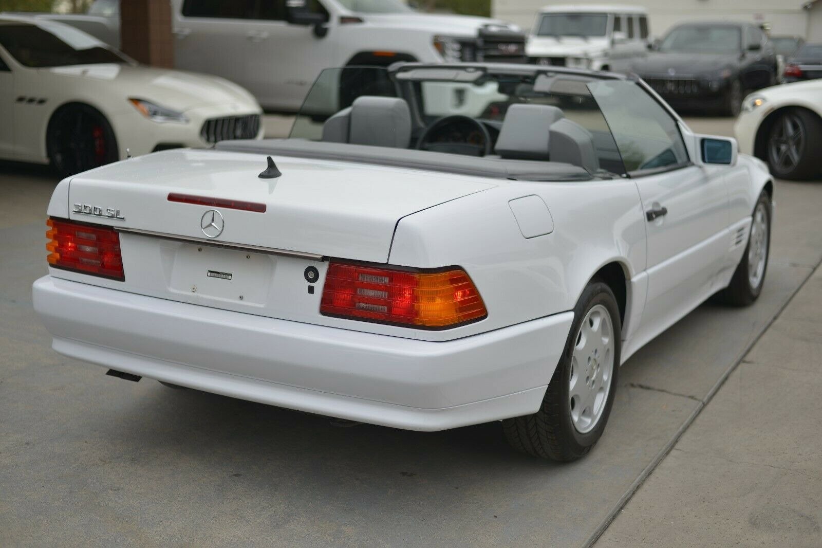 Used 1991 Mercedes-Benz 300 SL image 7