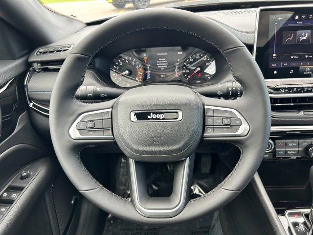 New 2025 Jeep Compass Limited w/ Sun & Sound Group image 18