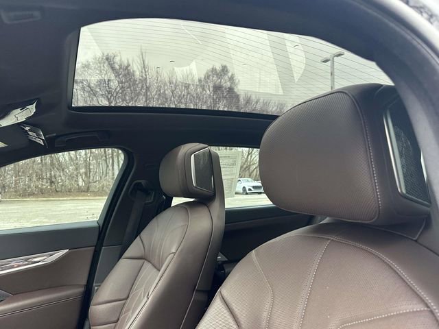 Certified 2023 BMW i7 xDrive60 image 27