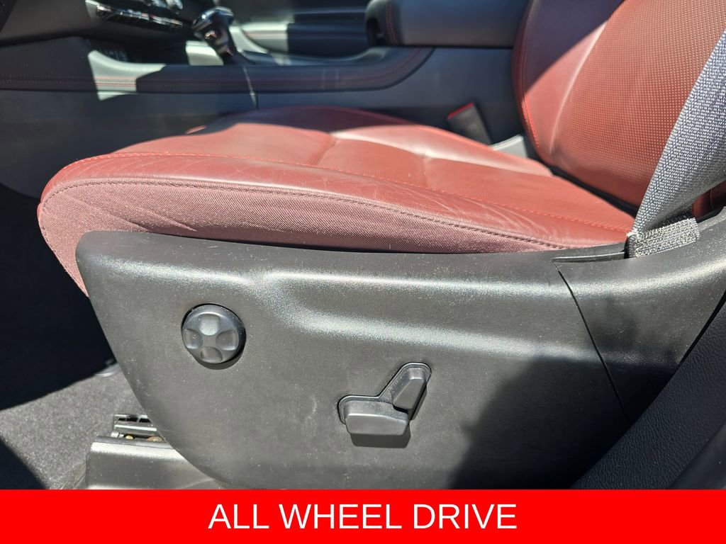 Used 2025 Dodge Durango GT image 30