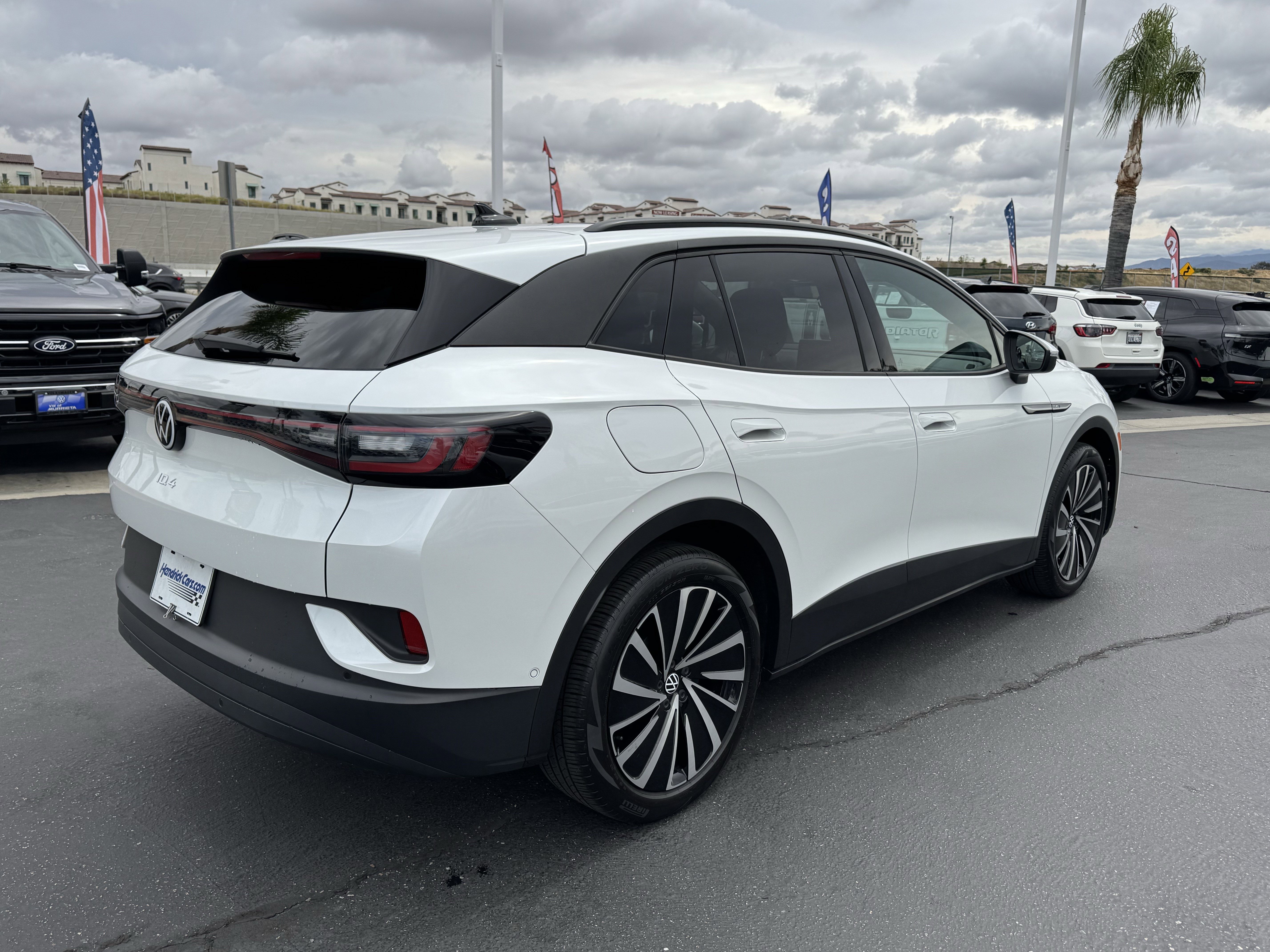 Used 2024 Volkswagen ID.4 S image 10