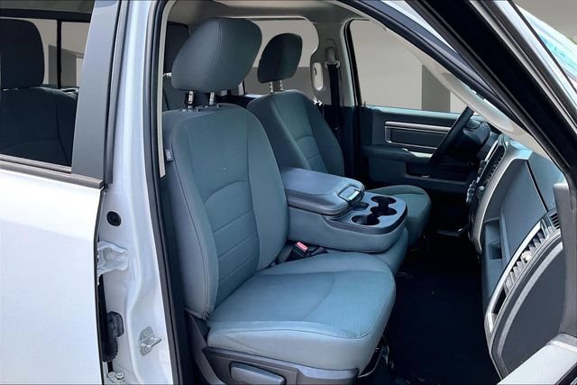 Used 2015 RAM 1500 Classic SLT RWD image 22