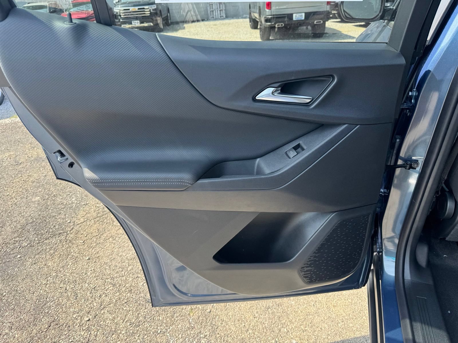New 2027 Chevrolet Equinox LT AWD/4WD image 22