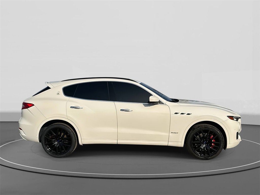 Used 2018 Maserati Levante S GranSport image 3