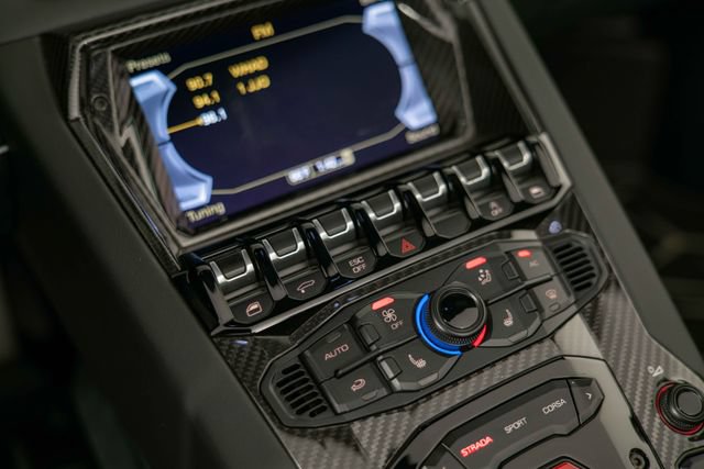Used 2016 Lamborghini Aventador LP 750-4 Superveloce AWD/4WD image 22