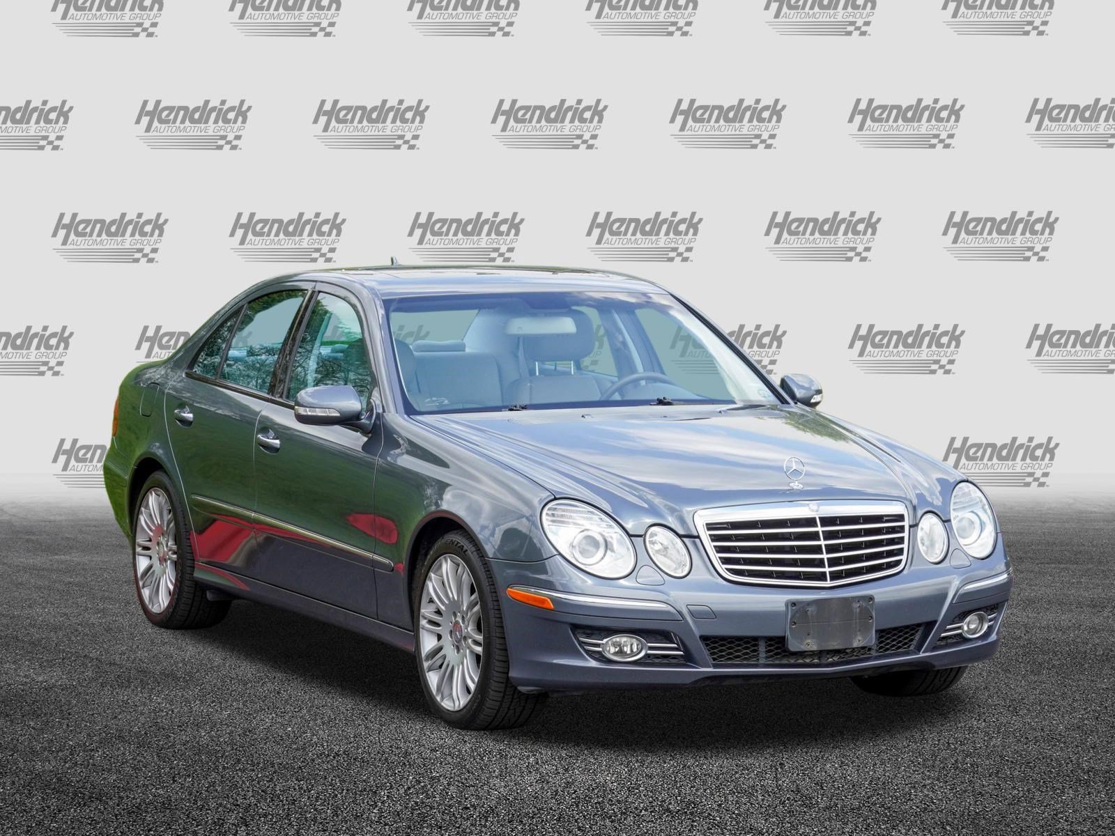 Used 2008 Mercedes-Benz E 350 4MATIC Sedan image 2