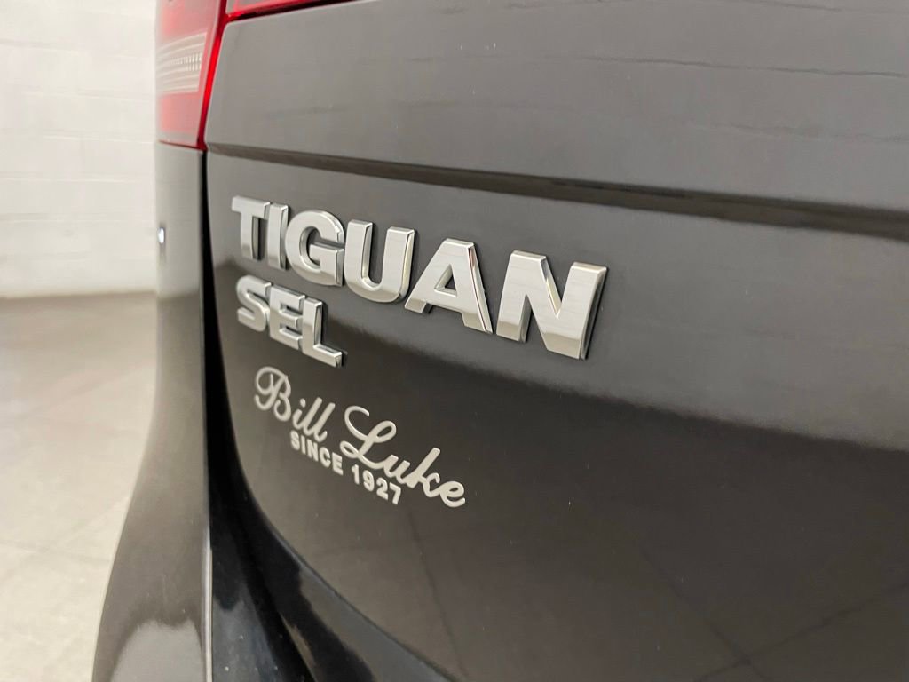Used 2020 Volkswagen Tiguan SEL AWD/4WD image 8