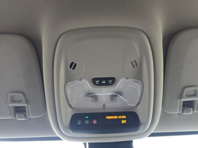 Used 2023 Buick Encore GX Select w/ Sport Touring Package FWD image 25