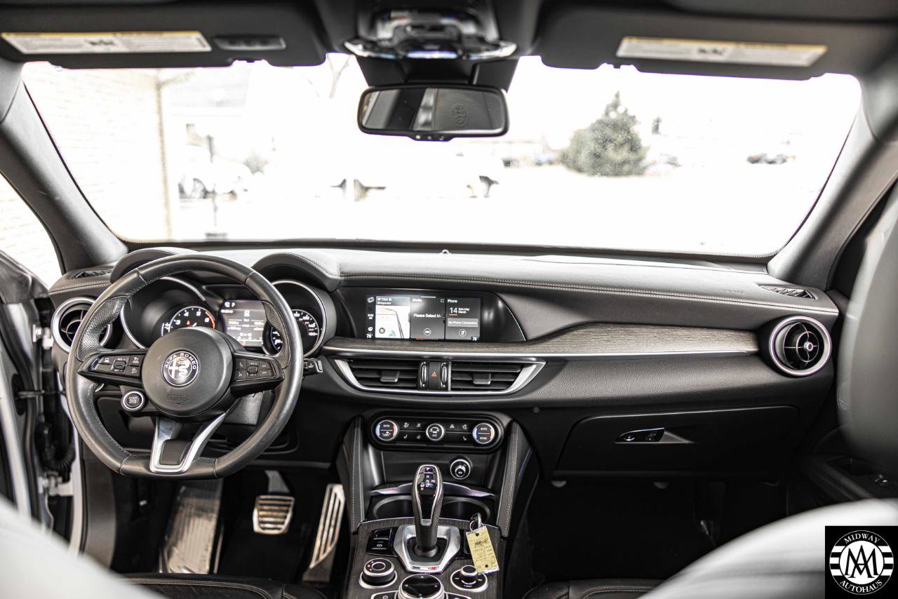 Used 2022 Alfa Romeo Stelvio Ti AWD/4WD image 20