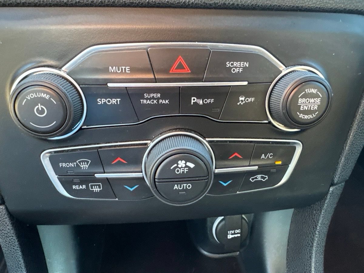Used 2018 Dodge Charger R/T Scat Pack RWD image 22