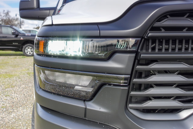 New 2026 RAM 3500 Tradesman AWD/4WD image 3