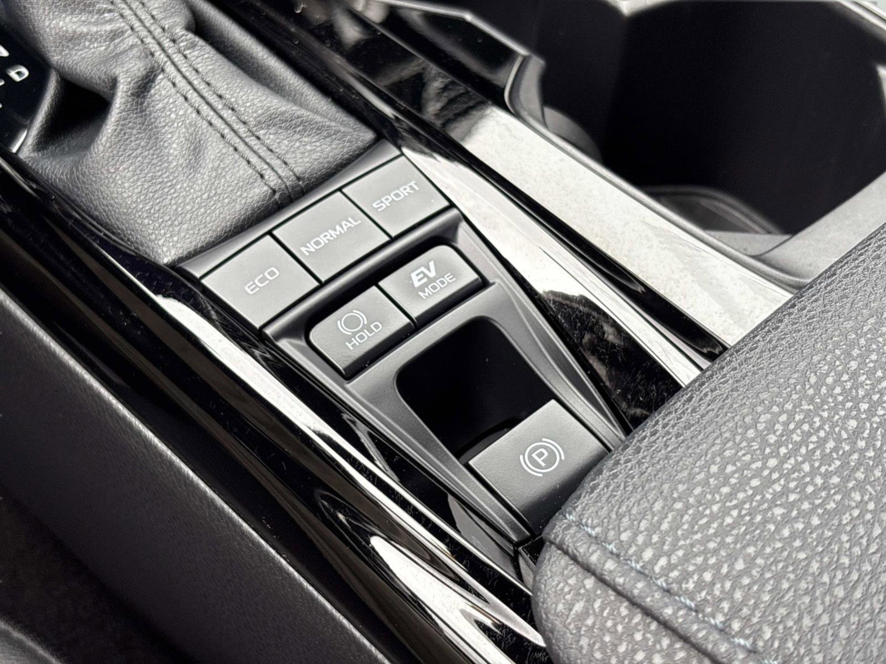 Used 2025 Toyota Camry XSE w/ Premium Plus Package FWD image 28
