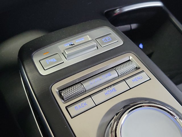 Certified 2022 Genesis GV70 3.5T Sport w/ Sport Prestige Package AWD/4WD image 29
