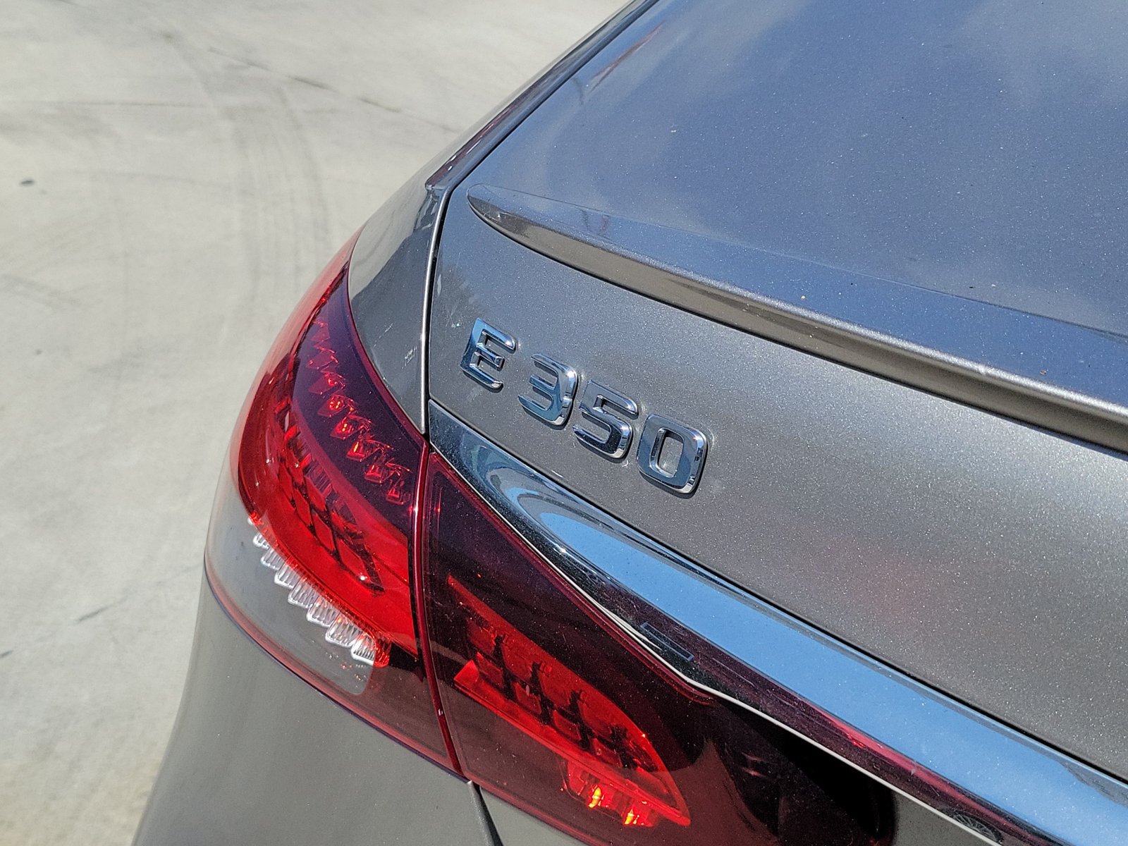 Used 2021 Mercedes-Benz E 350 Sedan image 9