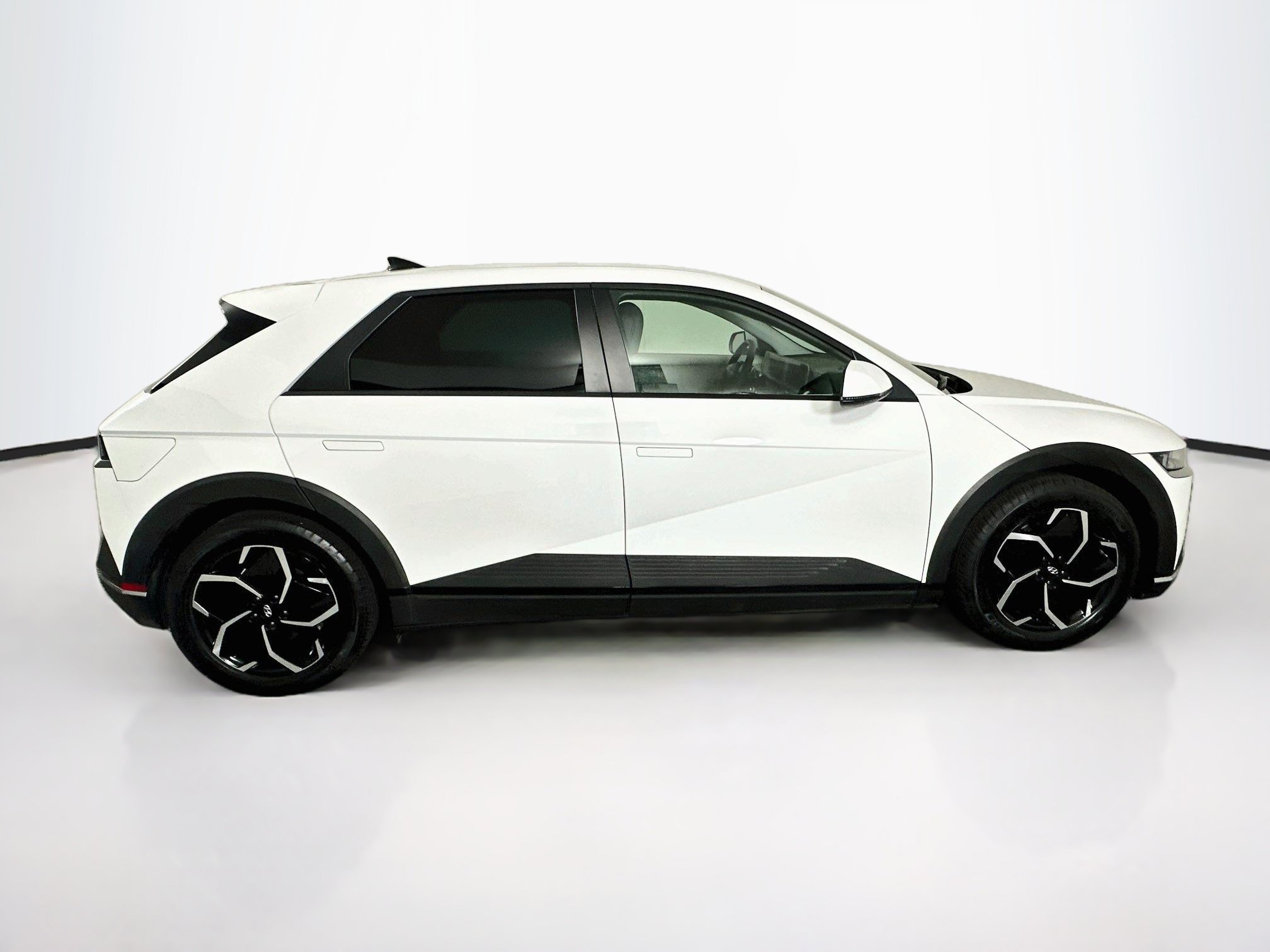 Used 2024 Hyundai Ioniq 5 SEL RWD image 10