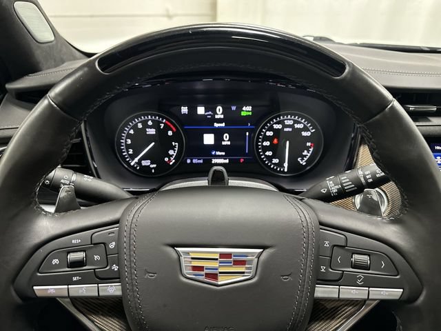Certified 2025 Cadillac XT6 Sport w/ Platinum Package AWD/4WD image 10