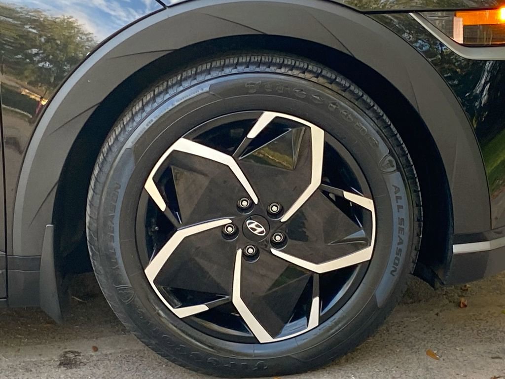 Used 2022 Hyundai Ioniq 5 SE w/ Cargo Package image 9