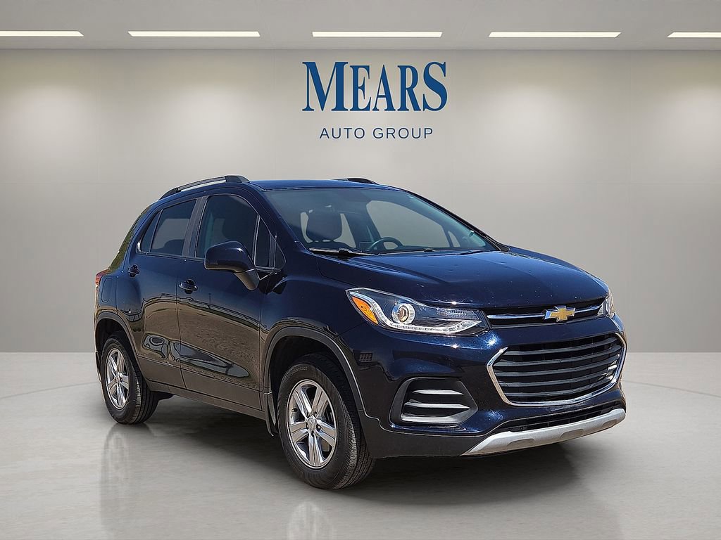 Used 2021 Chevrolet Trax LT w/ LT Convenience Package AWD/4WD image 7